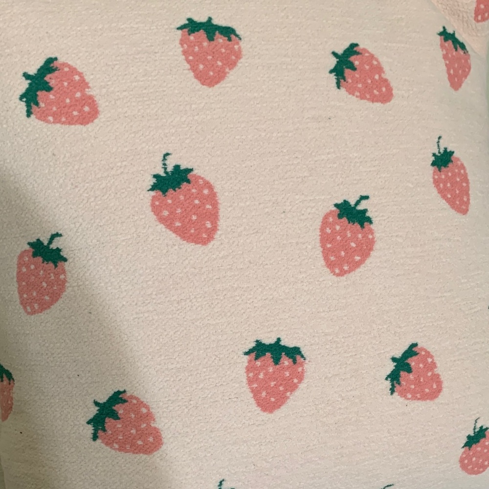 Truly Lou Strawberry Patterned Pink Throw Pillow 🍓 - Picture 5 of 6